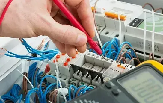Professional electrician in Maida Vale